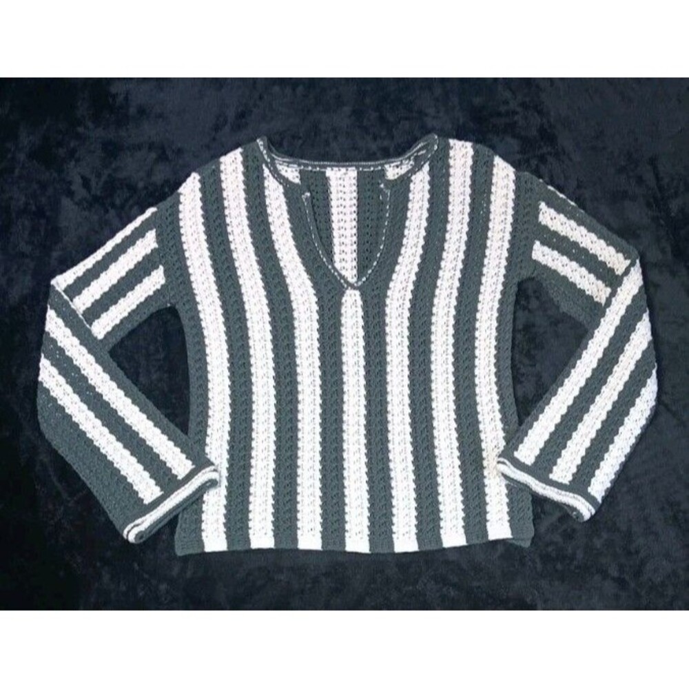 Maurices Open Knit Vneck Pullover Sweater S Gray White Striped Boho Festival Y2K